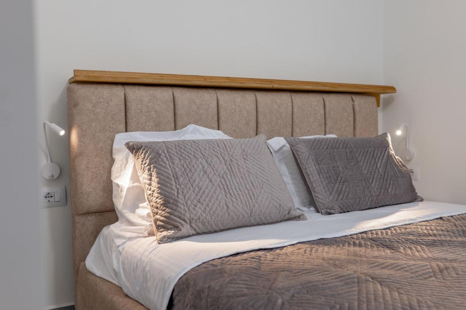 Esel Apartments ซารานเดอ ภายนอก รูปภาพ